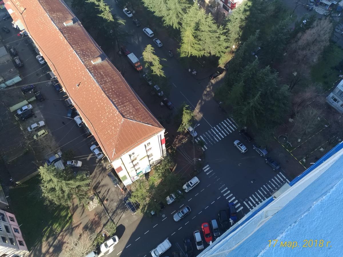 バトゥーミMariamis Housアパートメント エクステリア 写真